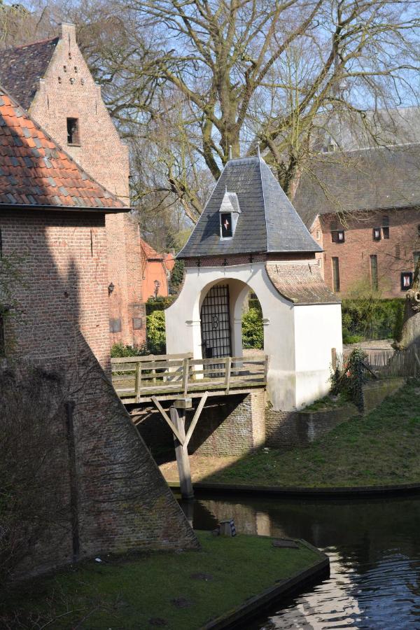 Beekse Brink Acomodação com café da manhã Loerbeek Exterior foto